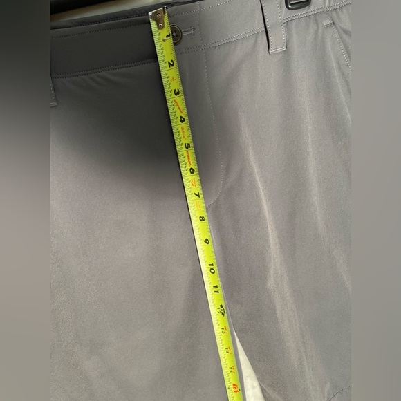 Under Armour Shorts Mens 34 Gray Performance Heatgear Golf Outdoor Casual - Picture 8 of 9